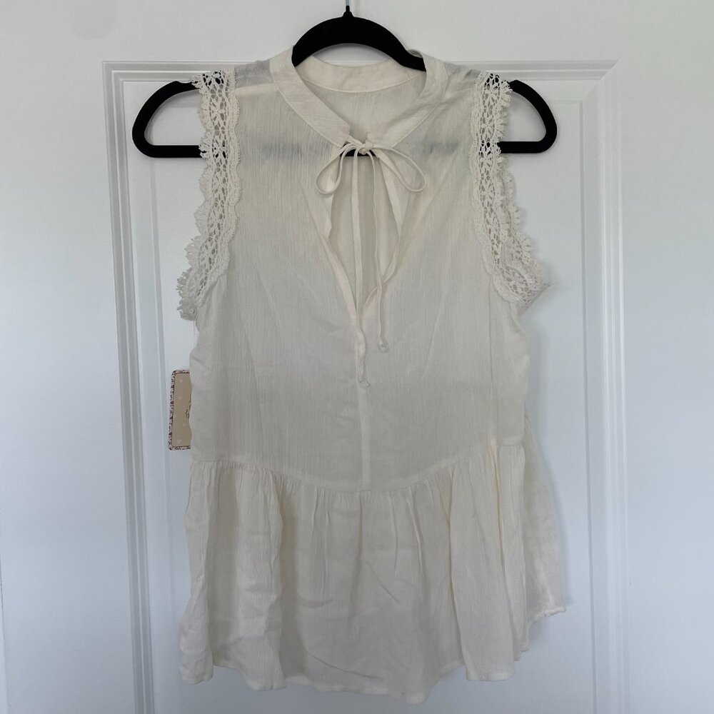 Love on a Hanger Boho Ivory Lace Trim Sleeveless Top – Tie Neck, Size M - Picture 6 of 8